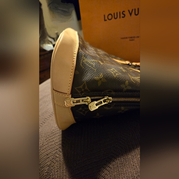 Authentic Beautiful EUC Louis Vuitton Alma Brown Monogram Bag WITH Dust Bag - Picture 5 of 12